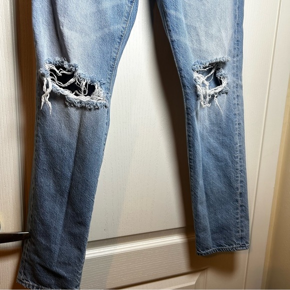 American Eagle Jeans Mens 29x30 Athletic Distressed Light Wash Denim button Fly - Picture 6 of 9